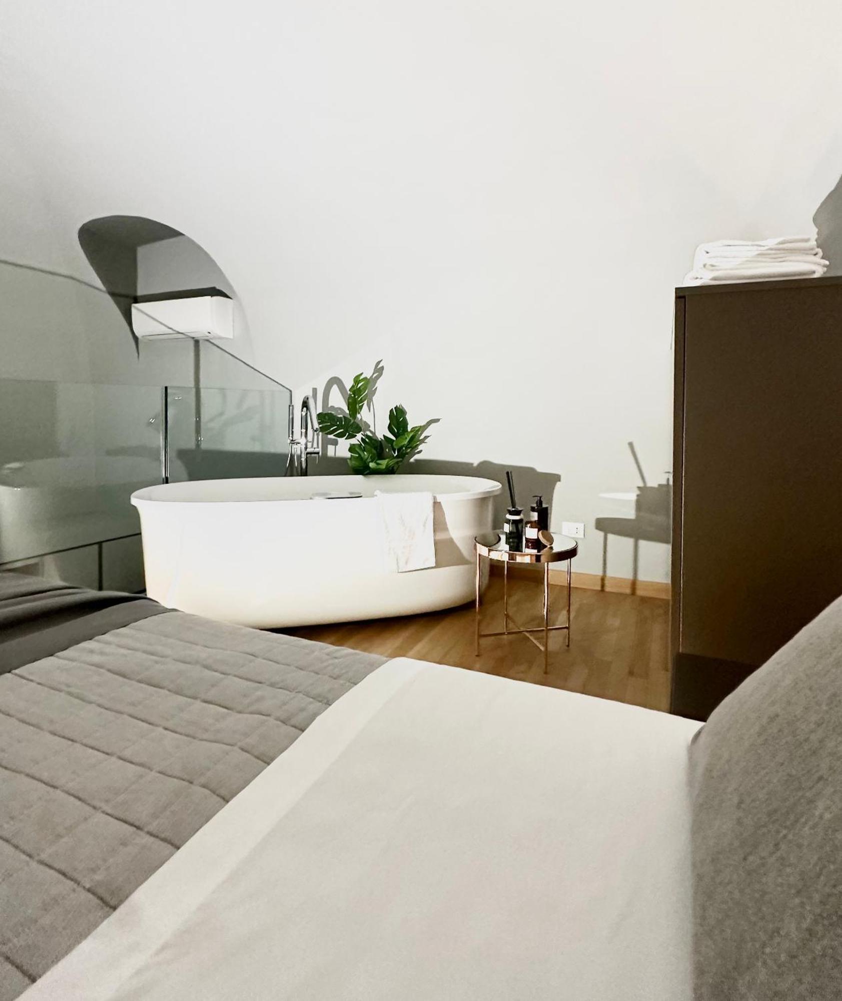 Jacuzzi Luxury Apartment In The Town Centre Turin Extérieur photo
